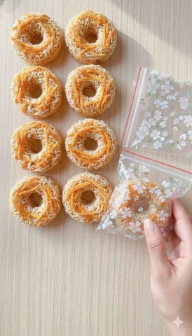 NEW สินค้าโดนัทหมี่กรอบมะม่วงน้ำปลาหวาน